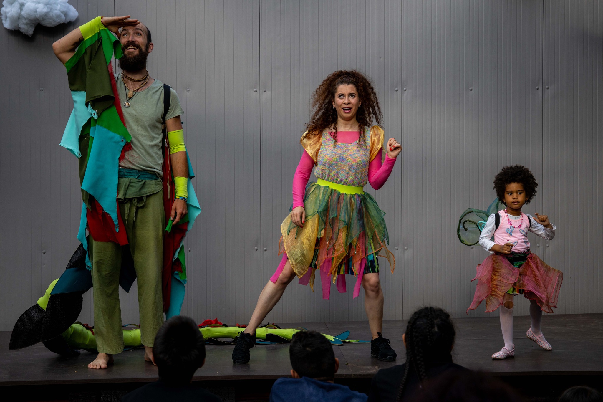 Anaz-si-dragonul Anaz-si-dragonul